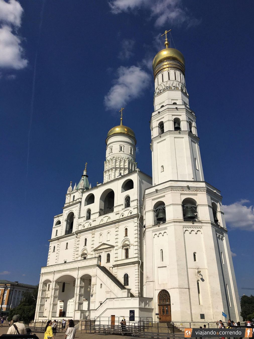 russia-moscou-kremlin-igreja-branca-logo.jpg