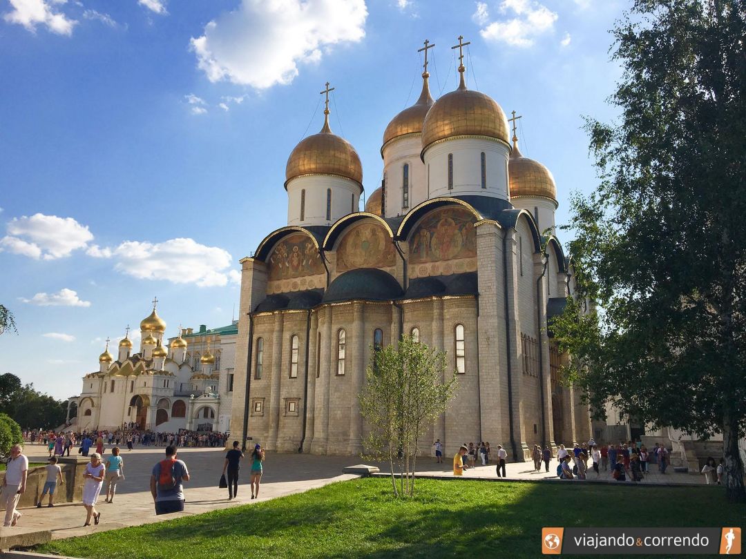 russia-moscou-kremlin-igreja-ideal-logo.jpg